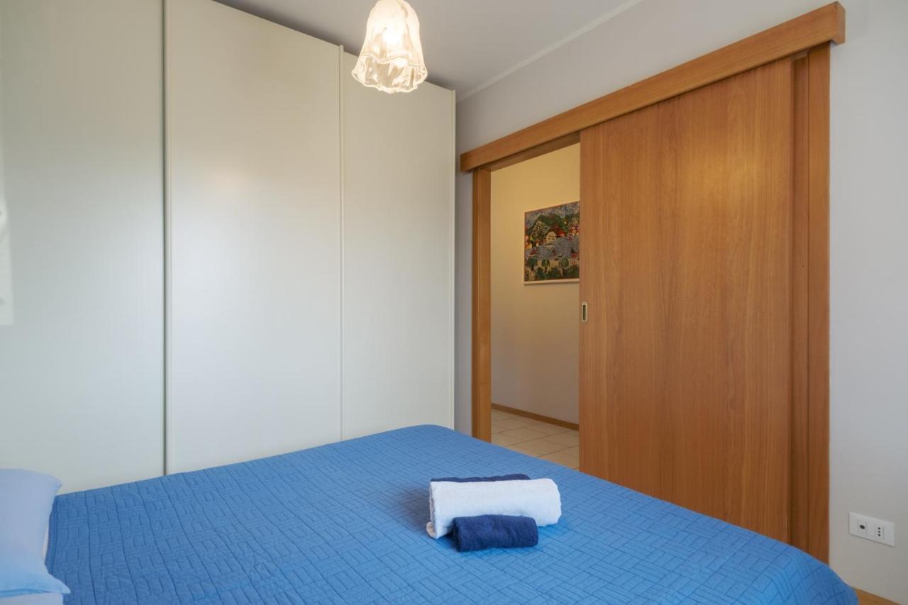 Interno 2 Apartment Iseo Bagian luar foto
