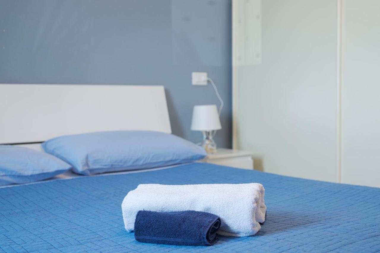 Interno 2 Apartment Iseo Bagian luar foto