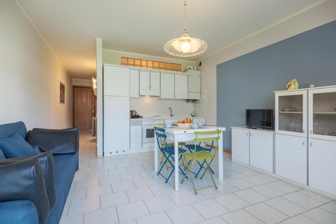 Interno 2 Apartment Iseo Bagian luar foto