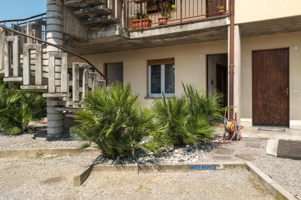 Interno 2 Apartment Iseo Bagian luar foto